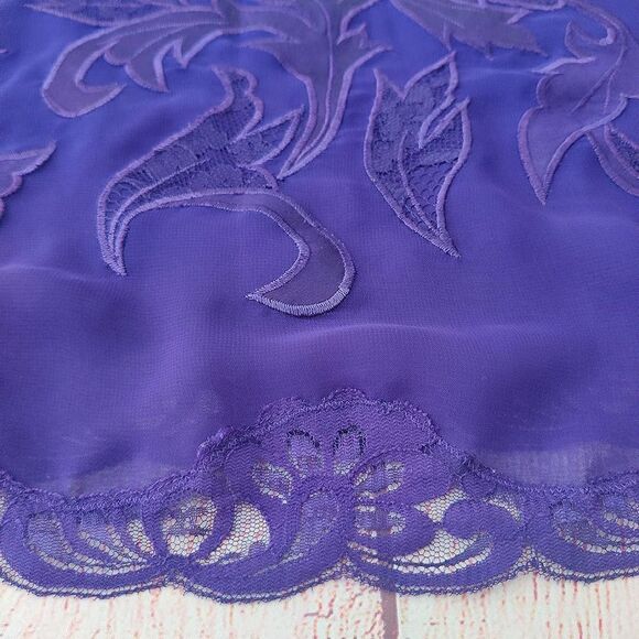 Vintage Victoria's Secret gold label lace trim sheer PJ top sz L - Picture 8 of 9